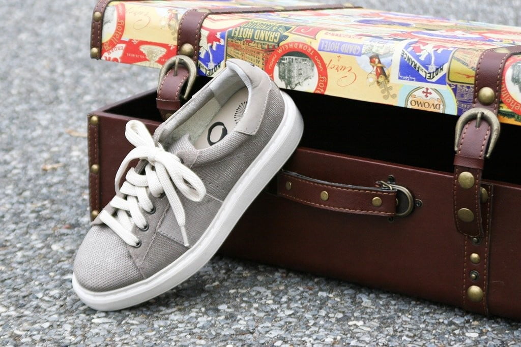 What Are the Best Shoes for Travel