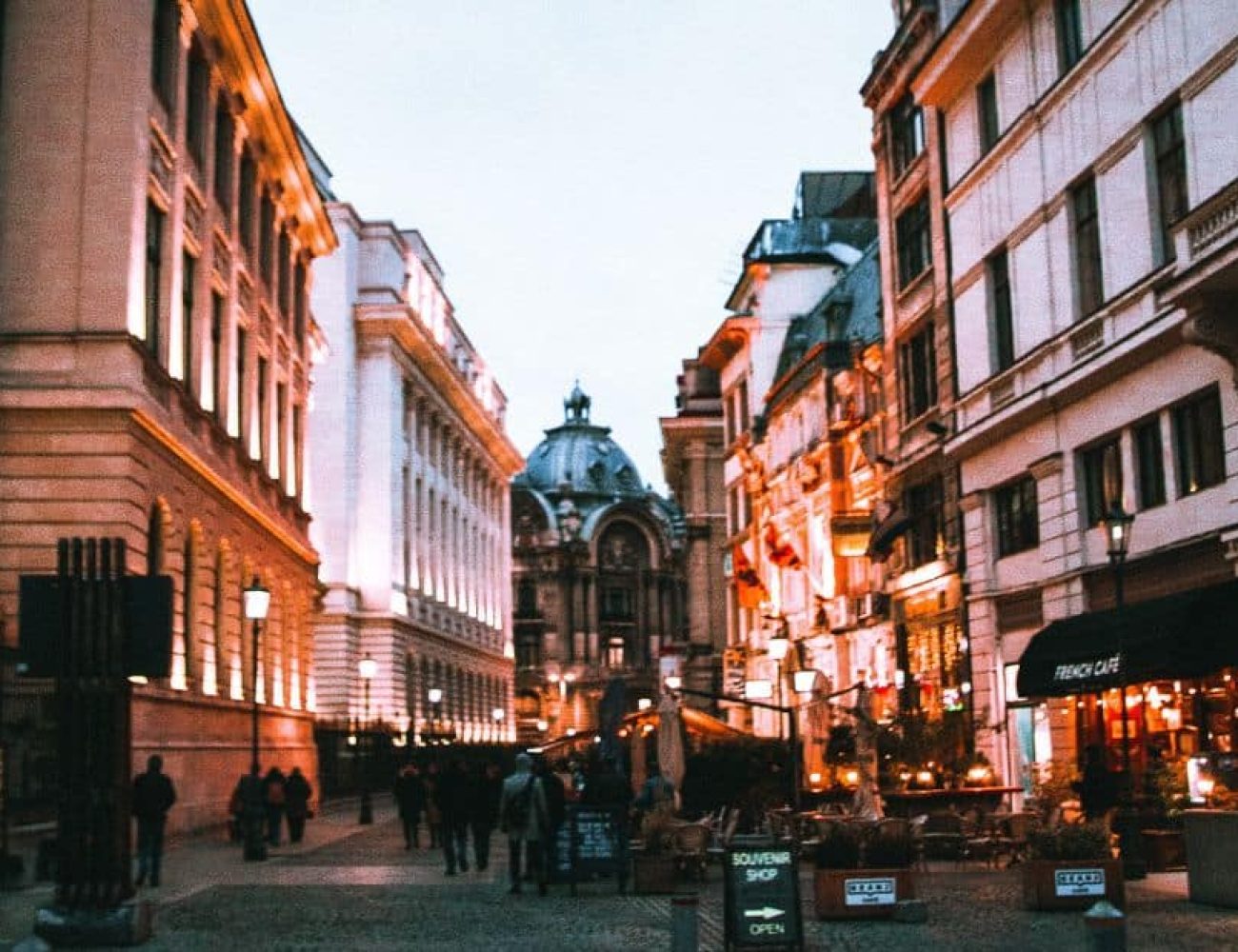 BUCAREST-OLD-TOWN